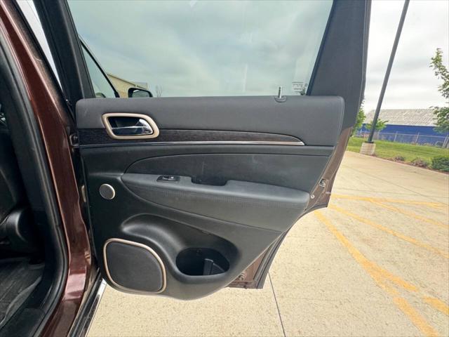 Photo of 2014 Deep Auburn Pearlcoat Jeep Grand Cherokee