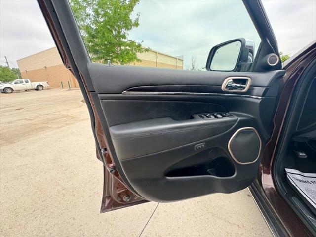 Photo of 2014 Deep Auburn Pearlcoat Jeep Grand Cherokee
