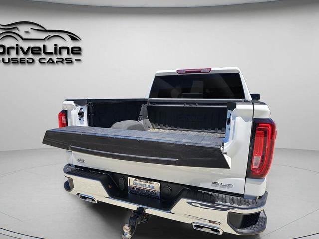 Photo of 2023 Summit White GMC Sierra 1500