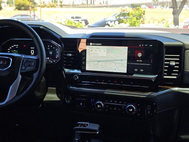 Photo of 2023 Summit White GMC Sierra 1500