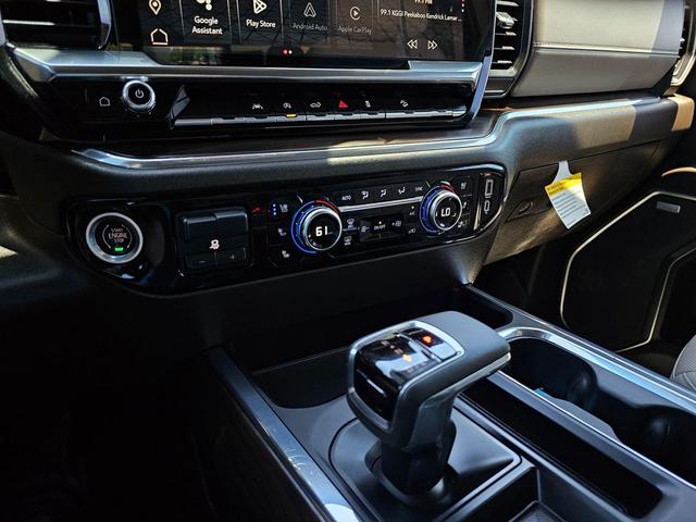 Photo of 2023 Summit White GMC Sierra 1500