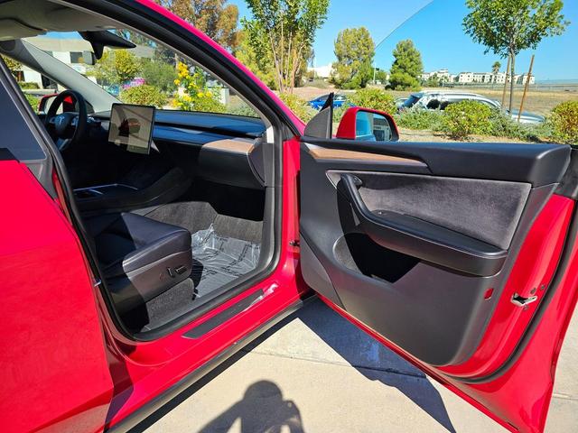Photo of 2023 Red Multi-Coat Tesla Model Y