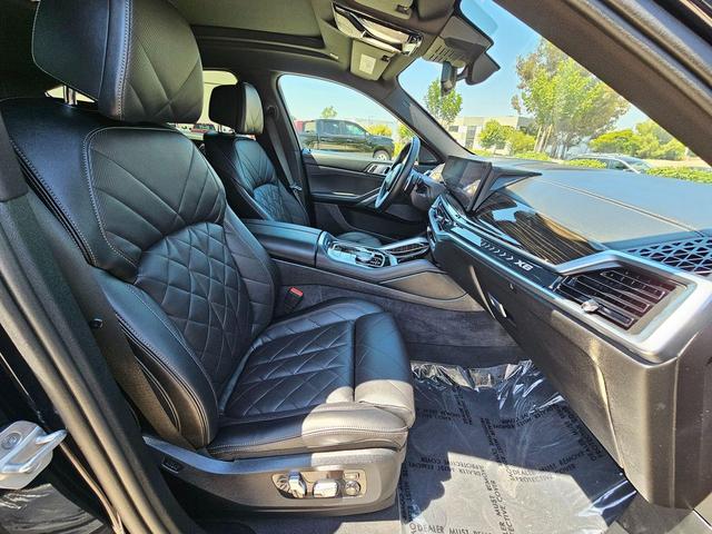 Photo of 2025 Carbon Black Metallic BMW X6