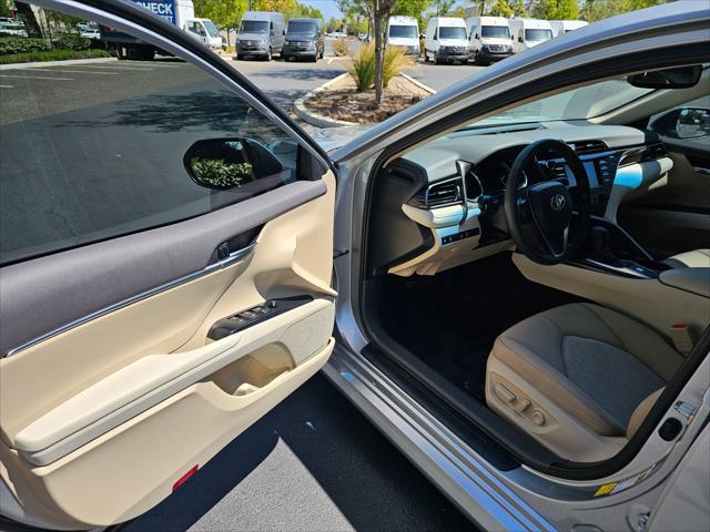 Photo of 2020 Celestial Silver Metallic Toyota Camry