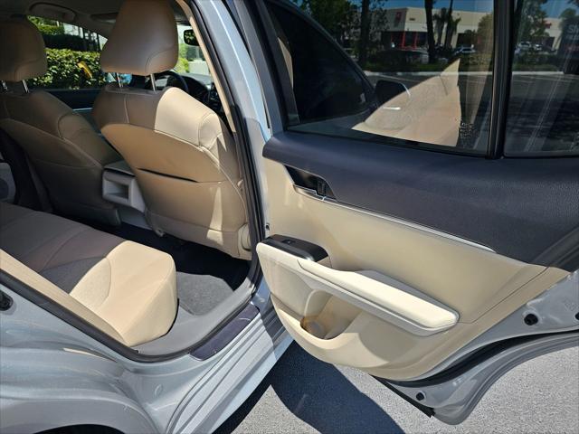 Photo of 2020 Celestial Silver Metallic Toyota Camry