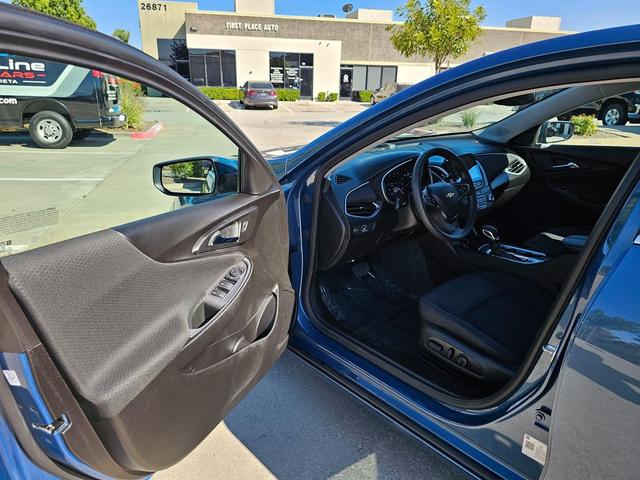 Photo of 2024 Lakeshore Blue Metallic Chevrolet Malibu