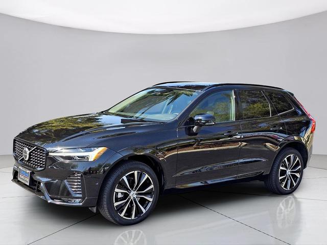 Photo of 2024 Onyx Black Metallic Volvo XC60