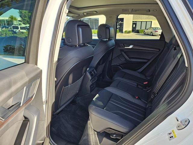 Photo of 2024 Arkona White Audi Q5