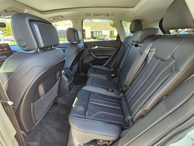 Photo of 2024 Arkona White Audi Q5
