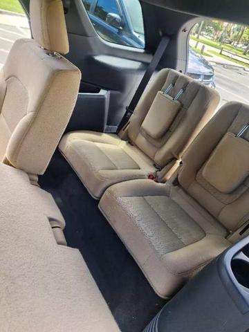 Photo of 2017 Ingot Silver Metallic Ford Explorer