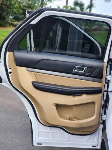 Photo of 2017 Ingot Silver Metallic Ford Explorer