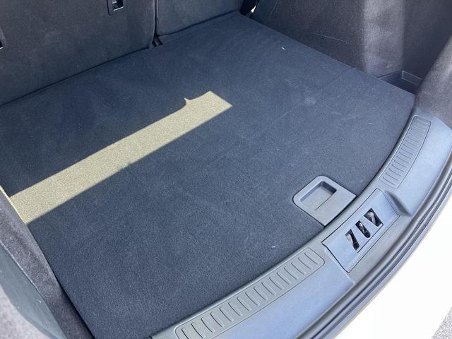 Photo of 2022 Ceramic Pearl Metallic Tri-Coat Lincoln Corsair