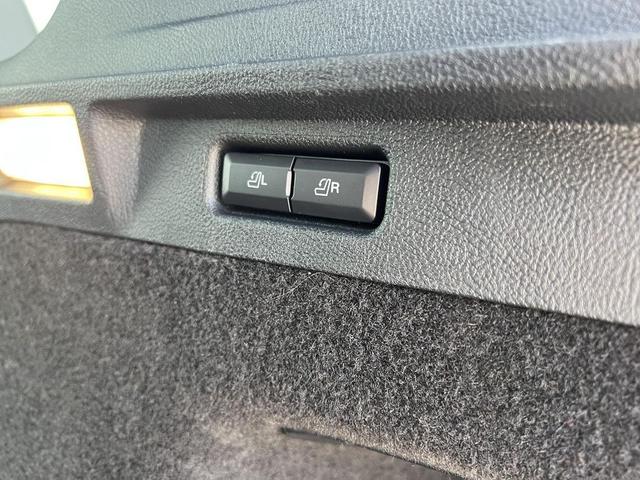 Photo of 2022 Ceramic Pearl Metallic Tri-Coat Lincoln Corsair