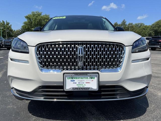Photo of 2022 Ceramic Pearl Metallic Tri-Coat Lincoln Corsair