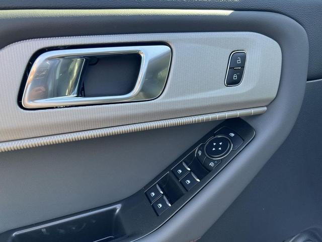 Photo of 2025 Carbonized Gray Metallic Ford Explorer