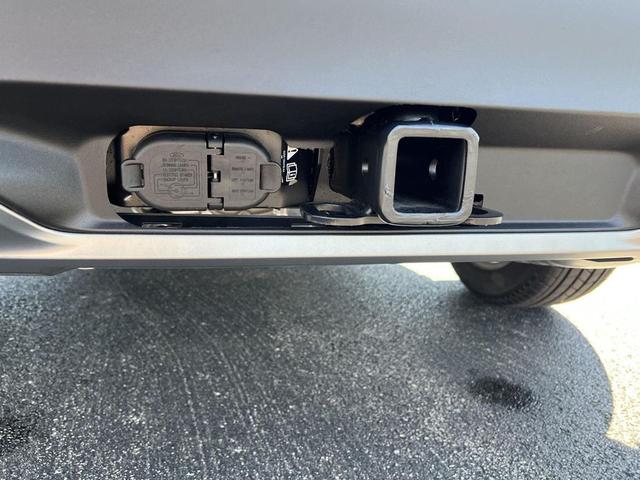 Photo of 2025 Carbonized Gray Metallic Ford Explorer