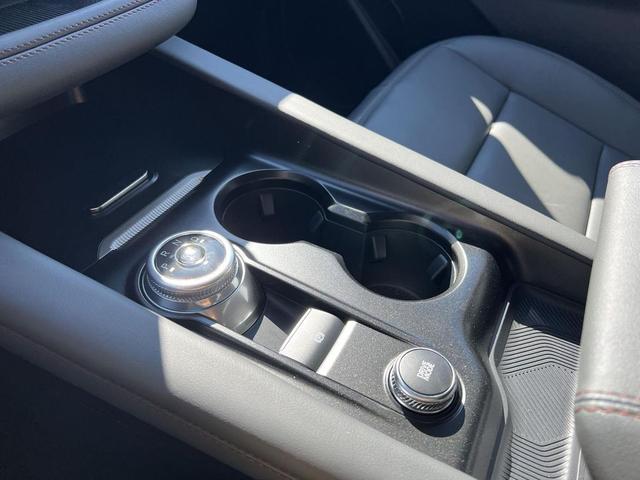Photo of 2025 Carbonized Gray Metallic Ford Explorer