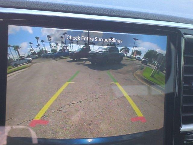 Photo of 2025 Fathom Blue Pearlcoat Chrysler Pacifica