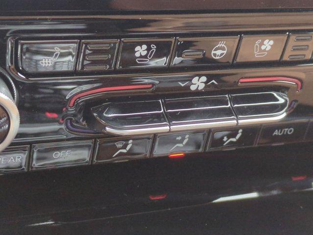Photo of 2025 Silver Zynith Jeep Grand Cherokee L
