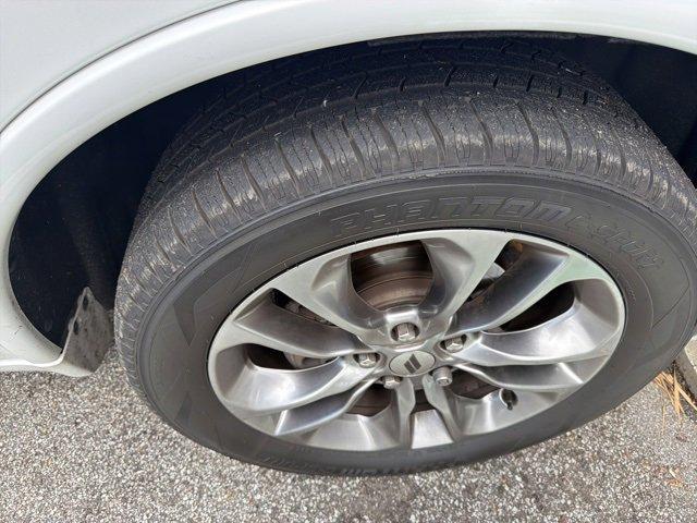 Photo of 2020 White Knuckle Clearcoat Dodge Durango