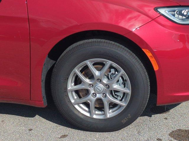 Photo of 2025 Red Chrysler Pacifica