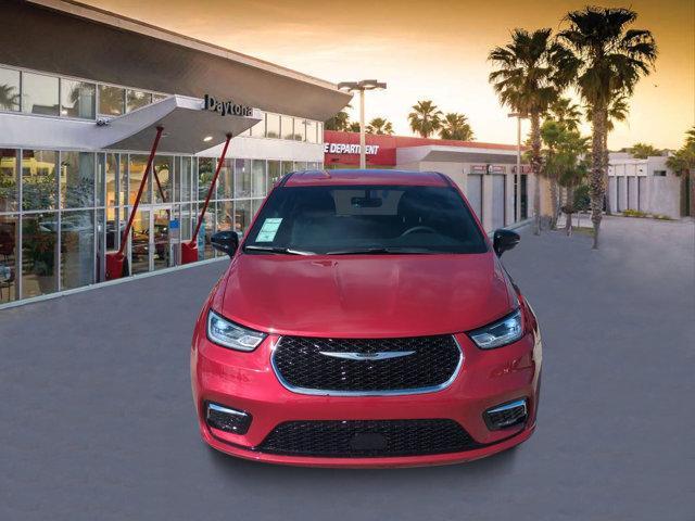 Photo of 2025 Red Chrysler Pacifica