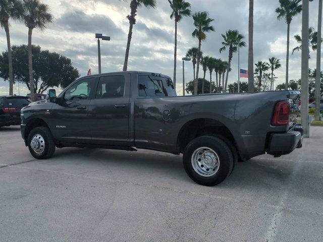 Photo of 2025 Granite Crystal Clearcoat Metallic RAM 3500