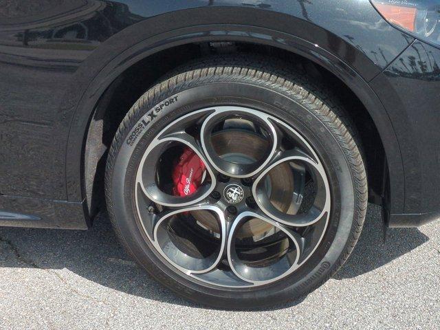 Photo of 2025 Vulcano Black Metallic Alfa Romeo Stelvio
