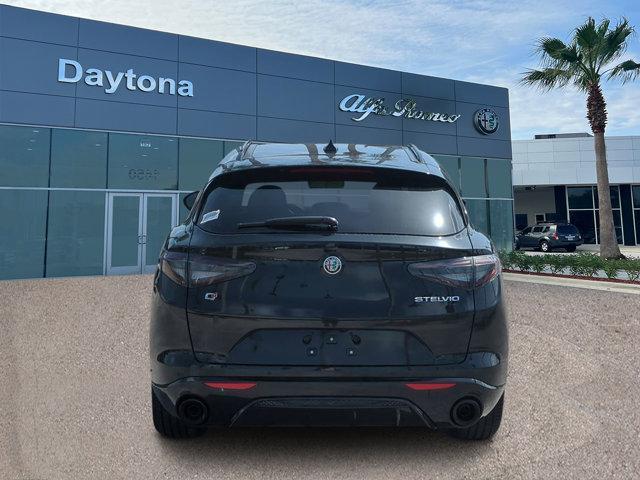 Photo of 2025 Vulcano Black Metallic Alfa Romeo Stelvio