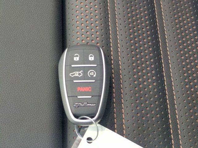 Photo of 2025 Vulcano Black Metallic Alfa Romeo Stelvio