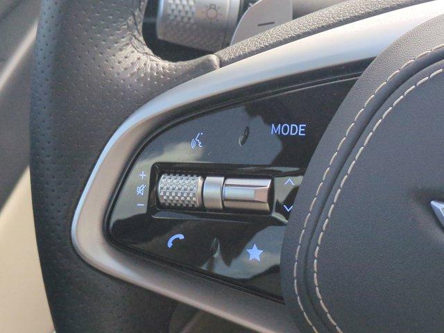 Photo of 2023 White Genesis G80
