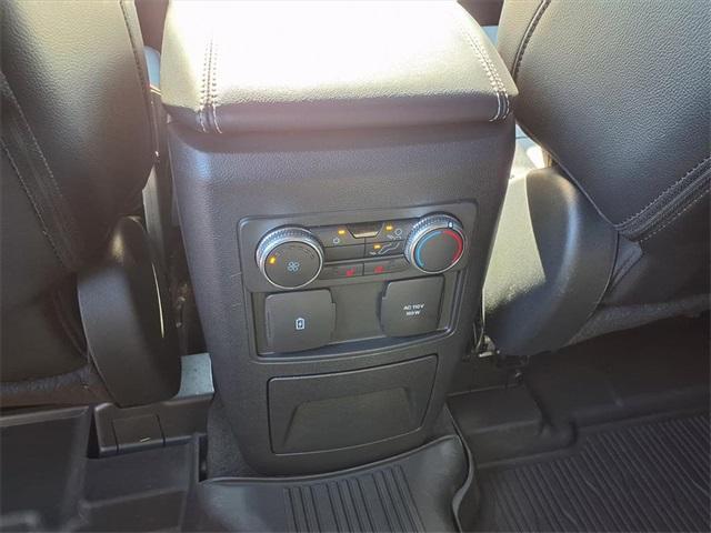 Photo of 2022 Iconic Silver Metallic Ford Explorer
