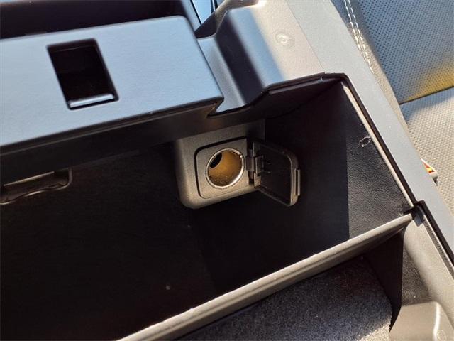 Photo of 2022 Iconic Silver Metallic Ford Explorer