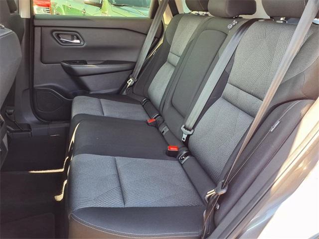 Photo of 2024 Gun Metallic Nissan Rogue