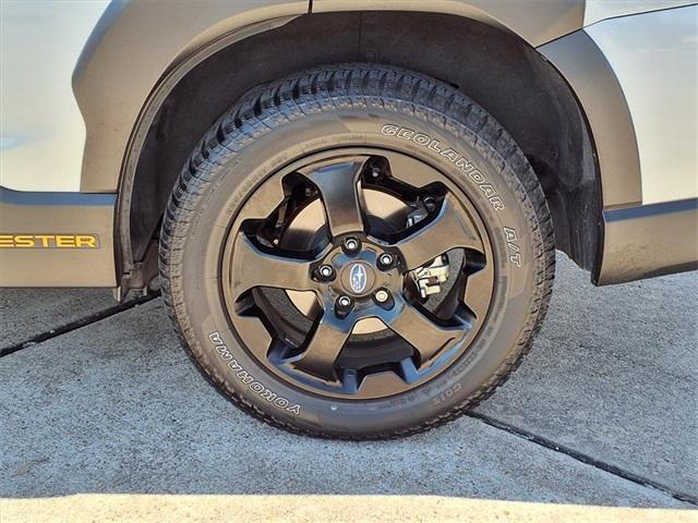Photo of 2023 Ice Silver Metallic Subaru Forester