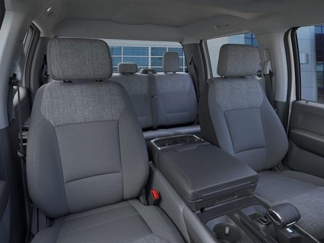 Photo of 2025 Oxford White Ford F-150 Lightning
