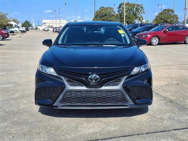 Photo of 2022 Midnight Black Metallic Toyota Camry