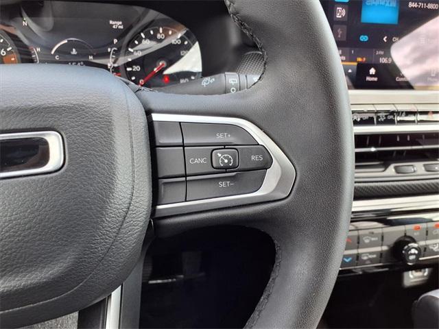 Photo of 2024 Silver Zynith Jeep Compass