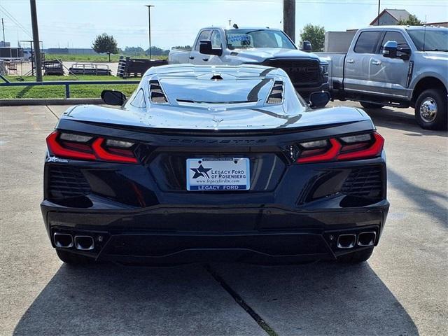 Photo of 2022 Black Chevrolet Corvette
