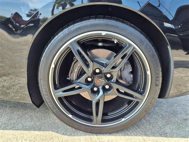Photo of 2022 Black Chevrolet Corvette