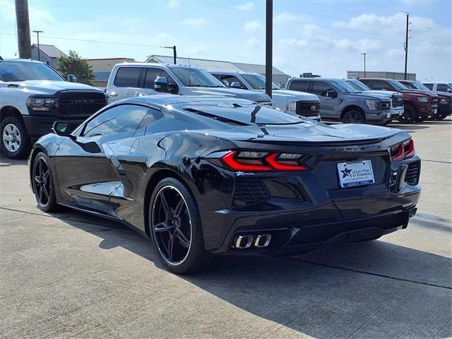 Photo of 2022 Black Chevrolet Corvette