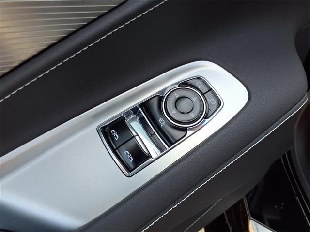 Photo of 2022 Black Chevrolet Corvette