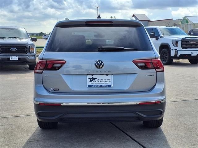 Photo of 2022 Pyrite Silver Metallic Volkswagen Tiguan