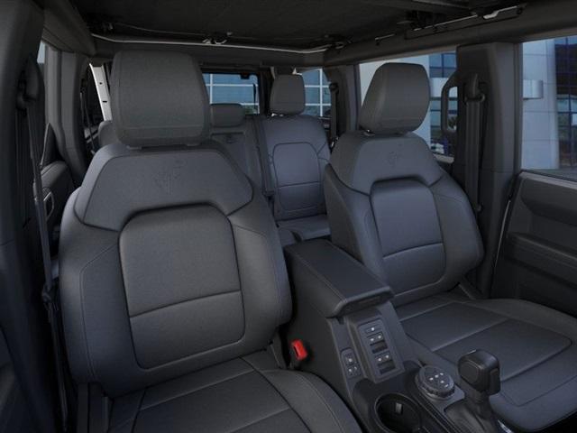 Photo of 2025 Oxford White Ford Bronco