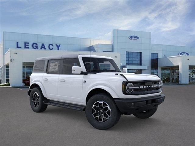 Photo of 2025 Oxford White Ford Bronco