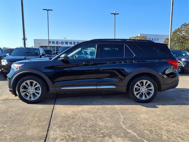Photo of 2022 Agate Black Metallic Ford Explorer