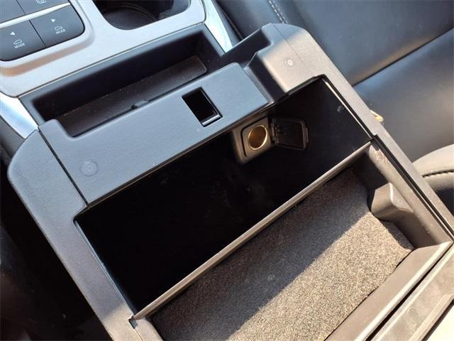 Photo of 2022 Agate Black Metallic Ford Explorer