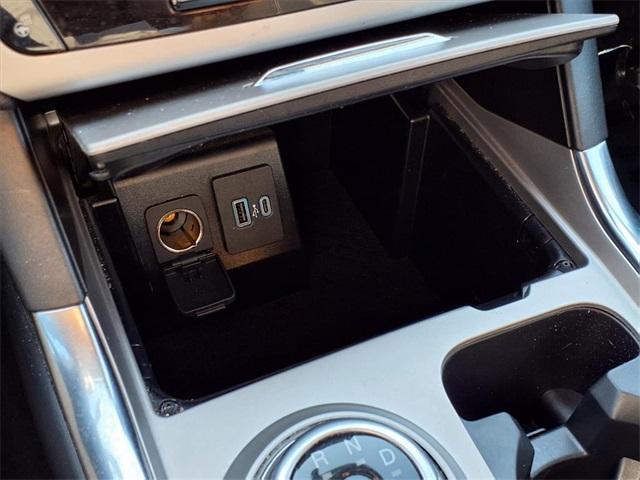 Photo of 2022 Agate Black Metallic Ford Explorer