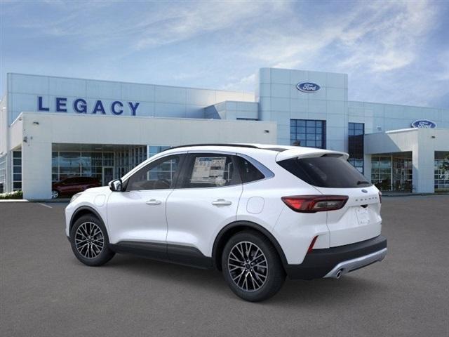 Photo of 2025 Space Silver Ford Escape