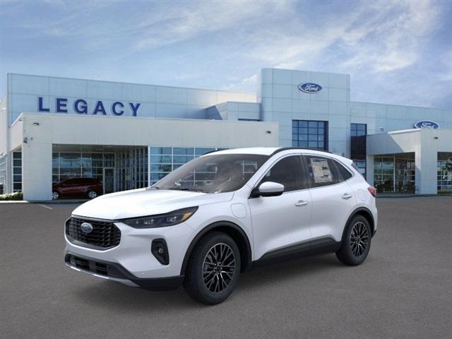 Photo of 2025 Space Silver Ford Escape